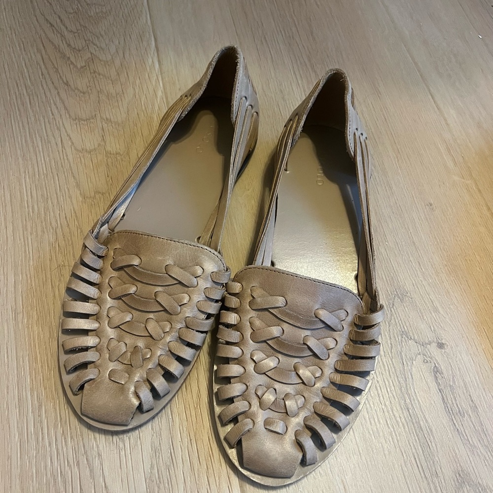 Women's Tan Sandals